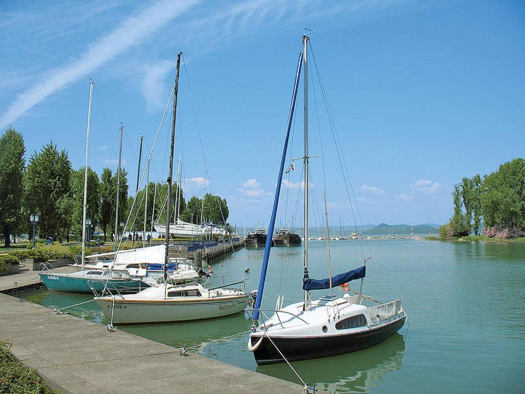 Legkondicionalt, Erkelyes Szoba, Privat Fuerdovel A Balatonon Koroshegy Luaran gambar